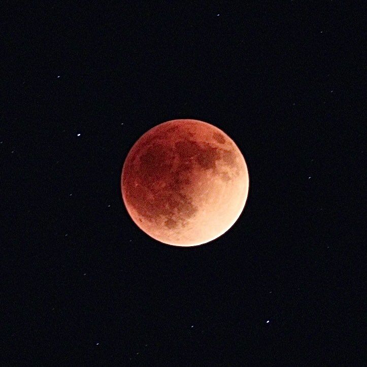 Nick photo sub, blood moon